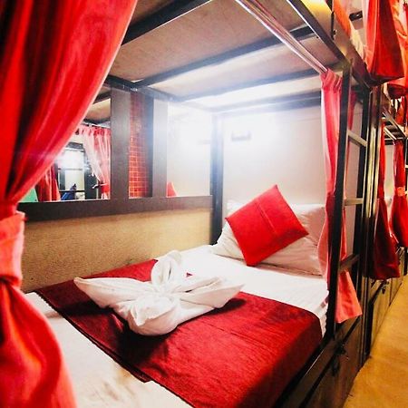 Town Hostel Mumbai - Ac Dormitory ภายนอก รูปภาพ