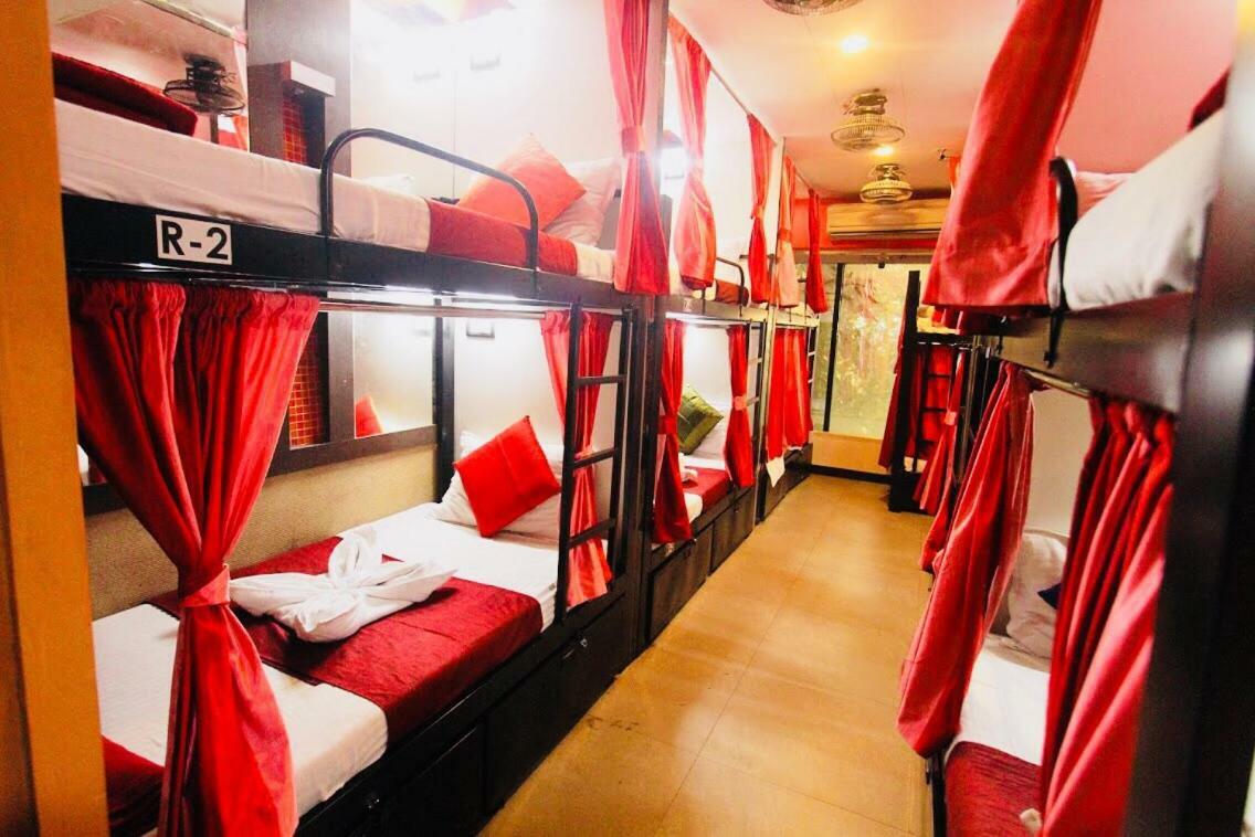 Town Hostel Mumbai - Ac Dormitory ภายนอก รูปภาพ