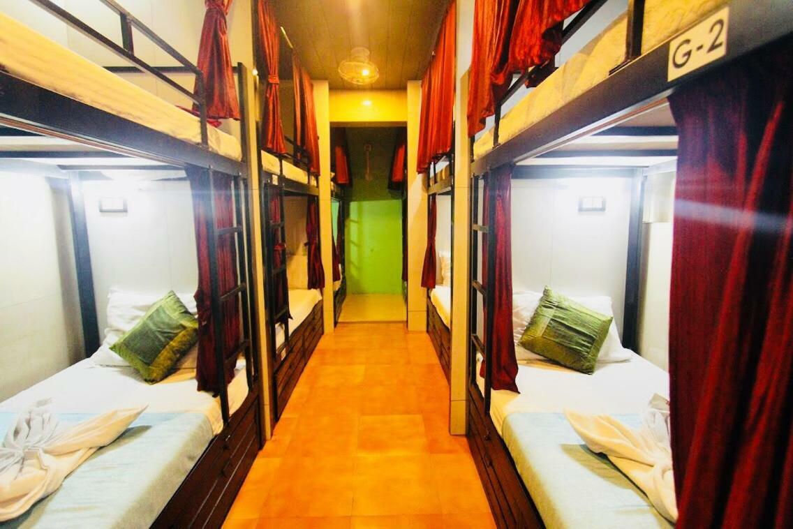 Town Hostel Mumbai - Ac Dormitory ภายนอก รูปภาพ